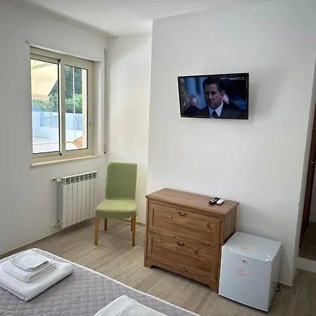 Guest house Affittacamere Donna Clarissa